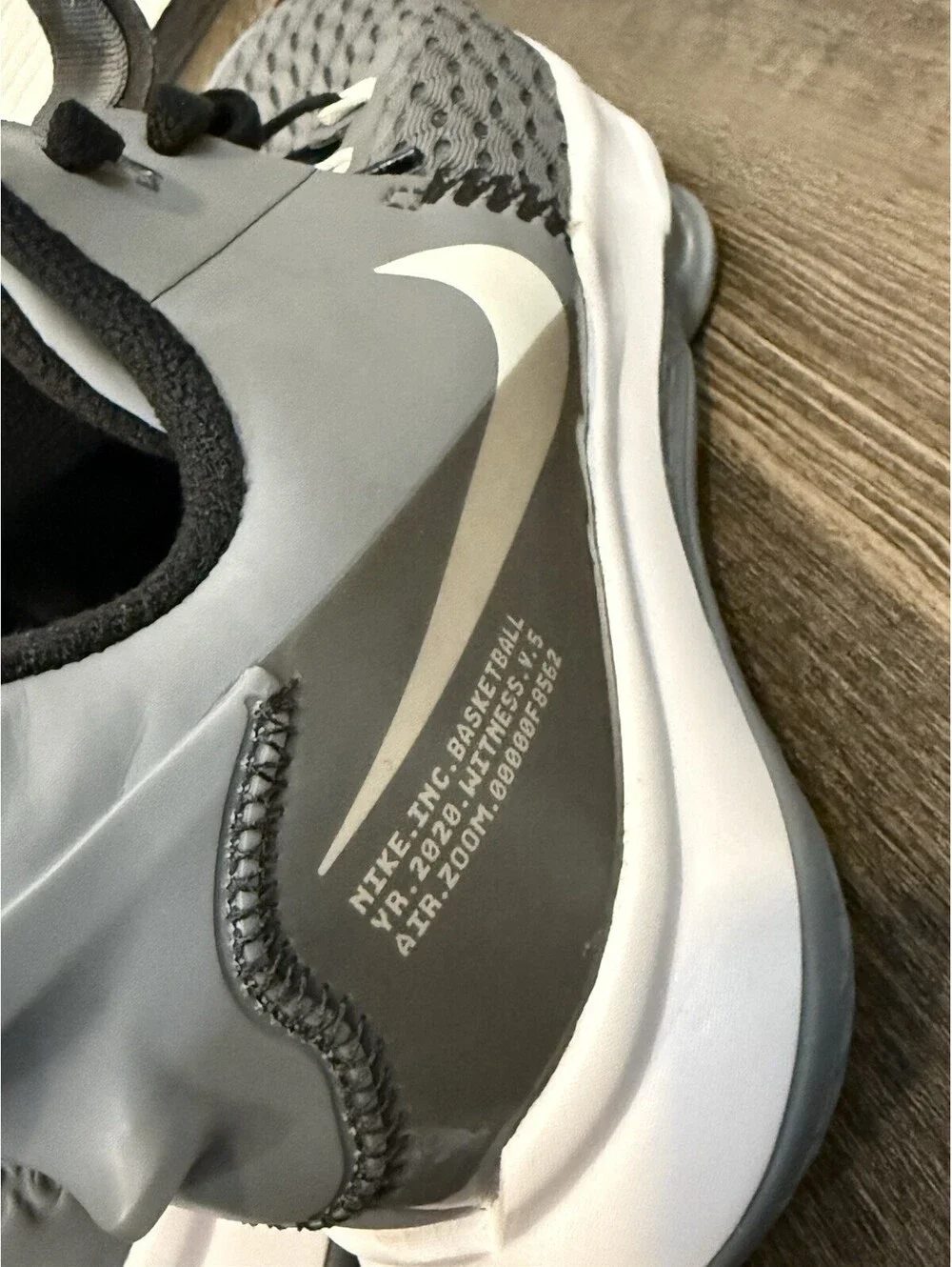Nike LEBRON JAMES WITNESS 5 V COOL GREY Sz 7 Men’s CQ9380 NWOB